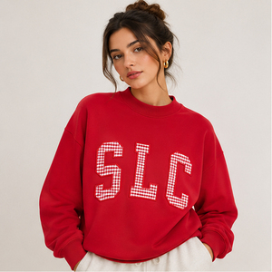 Sweat-shirt oversize crème à col rond avec appliqué gingham SLC et motif lettres sur le devant, manches classiques, pull unisexe, style automne - Product Image 4