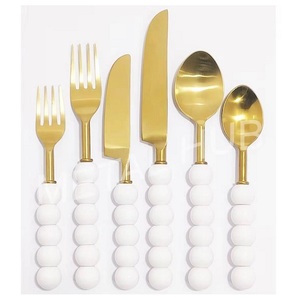 Juego de Cubiertos de Acero Inoxidable de Alta Calidad con Mango de Resina Creativo, Cubertería Pulida a Espejo para Decoración de Mesa en Bodas - Product Image 5