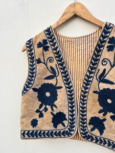 Chaleco de terciopelo bordado, chaqueta retro de otoño e invierno, blazer de terciopelo, chaqueta unisex, regalo para esposa, chaqueta nupcial - Product Image 3