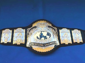 เข็มขัดแชมป์ WCCW Unified World Lightweight MMA แบบกำหนดเอง ทำจากโลหะผสมสังกะสี สูง 1.2 เมตร สำหรับทุกเพศ จำนวน 1 ชิ้น - Product Image 3
