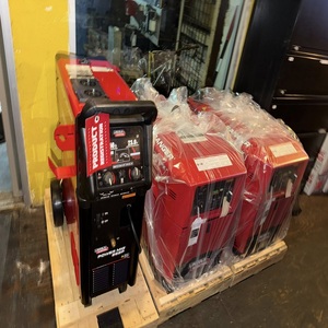 เครื่องเชื่อมลิงคอล์น รุ่น Electric Sprinter อุปกรณ์เชื่อมด้วยอิเล็กโทรด ออกแบบมาเพื่อประสิทธิภาพสูงและการใช้งานที่เชื่อถือได้ในทุกวัน - Product Image 1