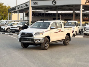 NUEVO TOYOTA HILUX SR5 2026, TRANSMISIÓN MANUAL, DOBLE CABINA, 4 PUERTAS, MOTOR DIÉSEL 4.1-6L TURBO, FAROS LED, R20 IZQUIERDO, Cuero Oscuro - Product Image 6