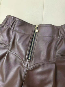 Customize Multi Colors Designer Summer Butter Softness Lambskin Genuine <b>Leather</b> Regular Fit Feel <b>Women</b> <b>Shorts</b> - Product Image 5