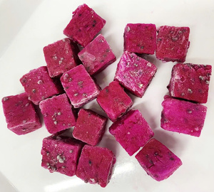 Demi-pitaya rouge surgelé IQF de qualité supérieure, non pelé, emballage en vrac pour purée et applications alimentaires commerciales - Product Image 2