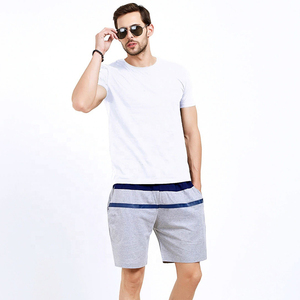 Shorts de sport pour homme en molleton de coton avec cordon de serrage et lettres imprimées personnalisées - Product Image 5