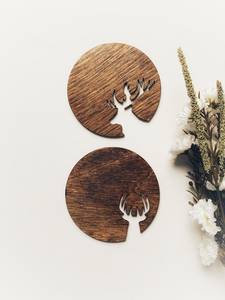 Posavasos de Madera Grabado con Diseño de Animales, Resistente al Calor, Ecológico, Moderno, para Tazas, Vasos y Accesorios de Mesa, por UO - Product Image 4
