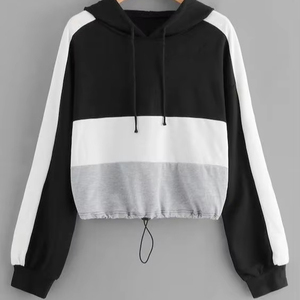 เสื้อฮู้ดดี้ผู้หญิงแบบครอป ผ้าฝ้าย สำหรับฤดูหนาว โลโก้ด้านหน้า ผ้าฟลีซ ทนทาน ผลิตในปากีสถาน - Product Image 1