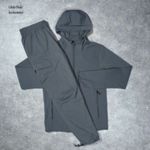 Ensemble de survêtement coupe-vent pour homme, tendance, avec fermeture éclair, en polyester et nylon, OEM, deux pièces, veste et pantalon de jogging - Product Image 1