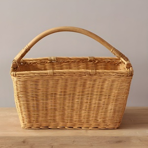 Rattan picnic <b>basket</b> set luxury woven hampers for garden beach camping <b>cheap</b> price hamper <b>baskets</b> - Product Image 5
