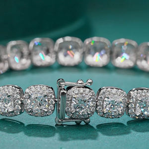 สร้อยคอ AMBER JEWELS คลาสสิก ทองคำแท้ 18K ทรงเหลี่ยมมรกต พร้อมใบรับรอง IGI ประดับด้วยพลอยธรรมชาติคุณภาพเยี่ยม ดีไซน์หรูหรา แฟชั่นสำหรับทุกเพศ - Product Image 3