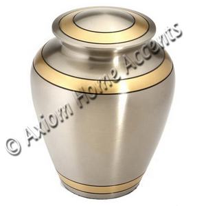 Urna de cremación de latón de primera calidad con diseño clásico y acabado elegante para honrar los recuerdos de Axiom Home Accents - Product Image 5