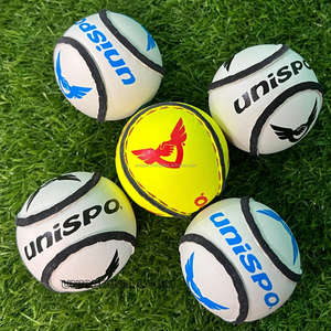 Ballon d'entraînement Soft Hurling en cuir extérieur avec noyau en PU Taille officielle - Product Image 2