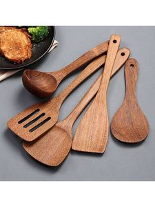 Ensemble de cuillères en bois de qualité supérieure, faites à la main avec une finition naturelle pour la cuisine et la salle à manger - Product Image 4