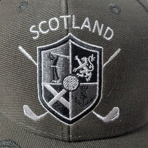Gorra de golf al por mayor con soporte para tee, fabricante de gorras ligeras de alto rendimiento para deportes y suministro minorista - Product Image 5