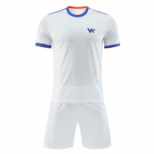 Uniformes de Fútbol para Entrenamientos Diarios, Diseño Atlético Moderno para Clubes y Organizaciones Deportivas - Product Image 1