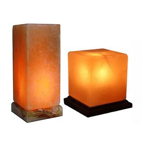 โคมไฟเกลือหิมาลายันทำมือสำหรับตกแต่งตกแต่งแกะสลักด้วยสไตล์ฮวงจุ้ยและธีมความรัก - Product Image 3