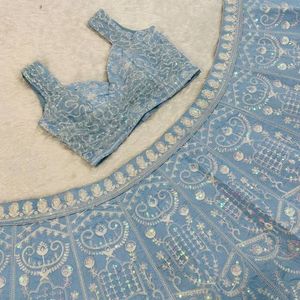 Lehenga Choli de créateur en soie slub avec broderie Resham Dori et sequins arc-en-ciel, accompagné d'un dupatta en résille |   Ensemble de lehenga pour soirée - Product Image 6