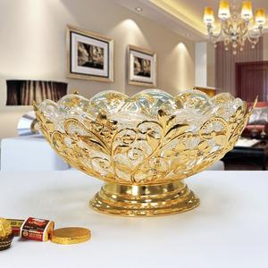 Bol de service décoratif artisanal en acier inoxydable doré, écologique et compatible lave-vaisselle, idéal pour fruits, collations et centre de table à la maison - Product Image 5