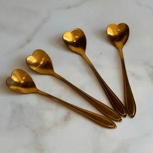 Los cubiertos de acero inoxidable ofrecen un rendimiento consistente en todas las piezas, elegantes cubiertos planos aptos para hoteles y restaurantes. - Product Image 6