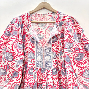 Robe décontractée mi-longue pour femme en coton tissé 100% uni, à manches courtes, taille empire, style babydoll, coupe ample et fonctionnelle à col en V oversize - Product Image 4