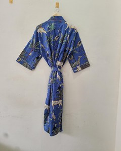 ชุดกิโมโนผ้าฝ้ายพิมพ์ลายบล็อกสีครามสุดหรู ระบายอากาศได้ดี แขนยาว เป็นมิตรกับสิ่งแวดล้อม งานฝีมือดั้งเดิมสำหรับฤดูร้อน - Product Image 3