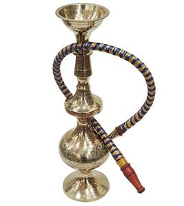 Shisha ahumada con carbón y sabor a Tiffa, hecha en India, en latón. Shisha ahumada con carbón y sabor a Tiffa, hecha en India. - Product Image 1