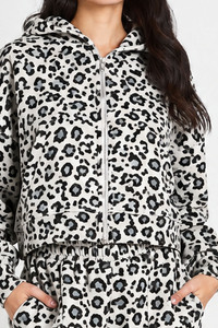 <b>Women</b> <b>White</b> Black Leopard Print Zip Up Hoodie Long Sleeve Casual Cropped <b>Sweatshirt</b> With Adjustable Hood And Relaxed Fit Outfit - Product Image 4