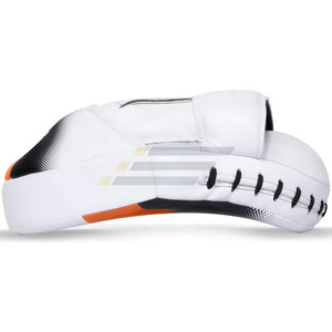 Coussinets de frappe en cuir de haute qualité personnalisables, parfaits pour l'entraînement de boxe et de karaté. - Product Image 6