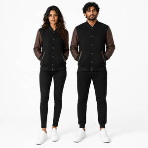 Veste universitaire unisexe noire avec manches en cuir PU marron, coupe classique, col rabattu, fermeture boutonnée, vêtement décontracté pour l'automne - Product Image 1