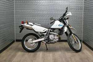Motocicleta Deportiva Doble Propósito de Alta Calidad, Nueva, SUZUKI DR 650S - Product Image 1