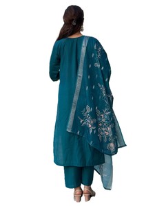 Women's Traditional Salwar Kameez Embroidered Printed Dupatta Slim Fit Knee-Length Reversible Summer Casual Wear Silk Blend - Product Image 4