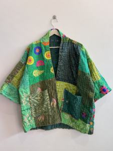 Veste vintage patchwork Kantha pour femmes, style bohème, en soie brodée - Product Image 2