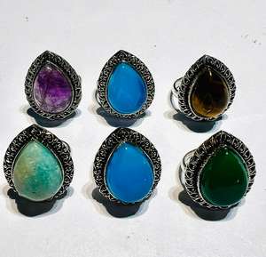 Anillo Unisex de Moda Chapado en Plata 925 con Gemas Vintage de Larimar, Lapislázuli, Ojo de Tigre y Calcedonia - Product Image 5