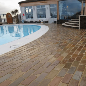 Pavés en pierre naturelle de grès brun automnal pour jardins, allées, patios et voies de circulation - Product Image 1