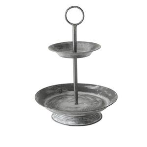 Plateau de service en métal galvanisé à 2 niveaux de style farmhouse avec poignée en bois naturel, support rond pour cupcakes et desserts, idéal pour les fêtes et la maison - Product Image 5