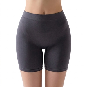 Shorts de cycliste sans couture en coton délavé coloré pour femmes, taille haute élastique, style décontracté, vente en gros - Product Image 4