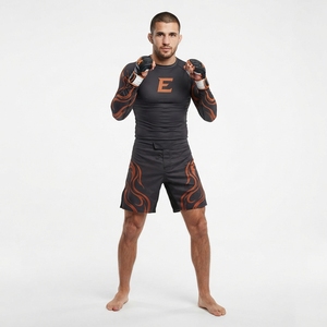 Ensemble de vêtements de combat MMA pour hommes, imprimé camouflage vert, rashguard et short, tissu respirant, vêtements ajustés pour arts martiaux mixtes - Product Image 4