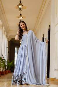 IMPRESIONANTE VESTIDO MODERNO EN FORMA DE A, COLOR CANDY, ORGANZA CON BORDADO, TALLO NATURAL, LARGO HASTA EL SUELO 3.5 MTR, PARA BODAS Y FESTIVALES - Product Image 4