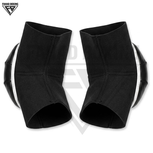 Protège-coudes et genoux réglables en cuir véritable haute performance pour la vente en gros, couleur noire unie, protection robuste pour Muay Thai MMA - Product Image 3