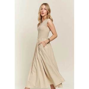 ADORA Vestido color canela con cuello en V y manga casquillo talla S - Product Image 3