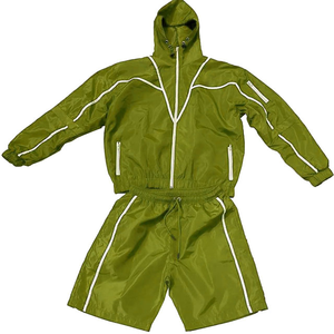 Ensemble short et veste coupe-vent en nylon imperméable style streetwear, survêtement léger avec short et sweat à capuche pour l'été - Product Image 3