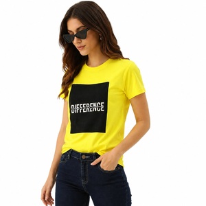 T-shirt personnalisé pour femme en jersey 100 % coton, col rond, manches courtes, uni, avec logo, coupe ajustée, idéal pour l'été, anti-plis, séchage rapide - Product Image 1