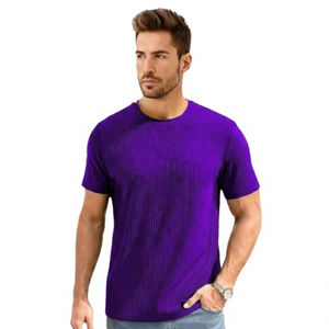 T-shirt en maille gaufrée vert à manches courtes et col rond pour homme, coupe classique, décontracté, imprimé photo, respirant, en polyester - Product Image 2