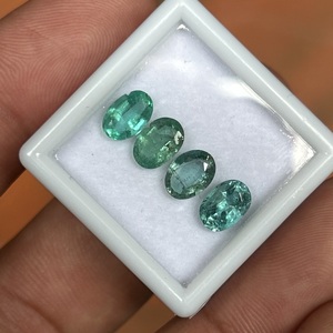 Esmeralda Zambiana Natural, Lote de 4 Piezas, 2.78 Quilates, Verde Brillante, Gemas Sueltas Facetadas para Fabricación de Joyería Personalizada - Product Image 1