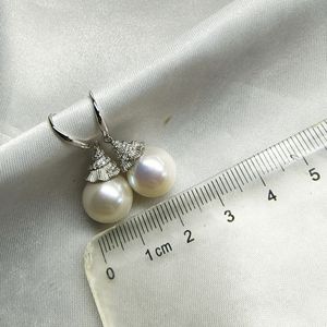 Grandes boucles d'oreilles pendantes en perles d'eau douce blanches rondes de 11-12 mm, argent S925 avec crochet d'oreille atmosphérique, bijoux fins pendants - Product Image 3