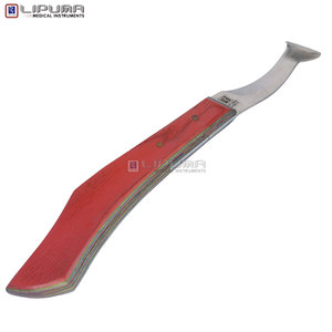 Cuchillo de Herrador LIPUMA TORQ con Mango de Fibra de Madera Roja de 24 cm, Herramienta de Recorte de Pezuñas de Acero Inoxidable Premium con Agarre Ergonómico para Caballos - Product Image 1