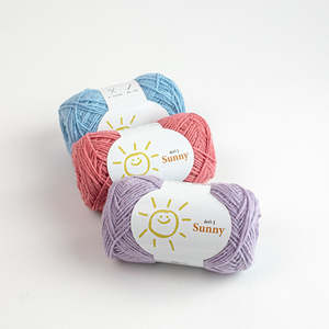 Hilo de ganchillo YARNA Sunny (45g) ligero, vibrante, para decoración del hogar, tono cítrico, natural, suave al tacto, premium, para manualidades. - Product Image 5