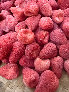 Fresas Enteras Liofilizadas de Alta Calidad, Marca Privada OEM, para Cereales de Desayuno, Yogur, Ingredientes de Panadería y Aperitivos - Product Image 3