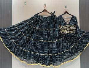 Conjunto de Lehenga Choli con lunares azules para mujer, ropa de boda, estilo tradicional indio pakistaní, largo hasta el suelo, poliéster elástico - Product Image 2