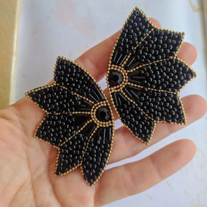Pendientes festivos para mujer, bordados a mano, de color personalizado tradicional, de blossom craft india - Product Image 1